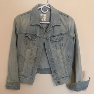 Old Navy Women’s Cropped White Washed Denim Jacket